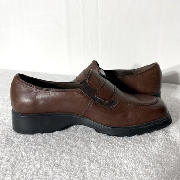 Vintage B.U.M. Equipment Brown Leather Rounded Square Toe Chunky Heel Loafer 6.5 - Picture 9 of 12